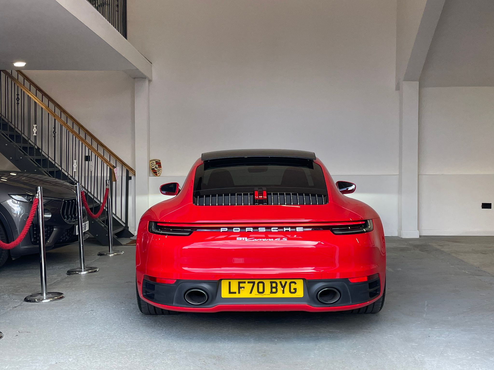 PORSCHE 911 CARERRA 4S