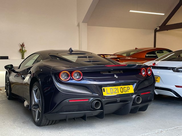 FERRARI F8 TRIBUTO