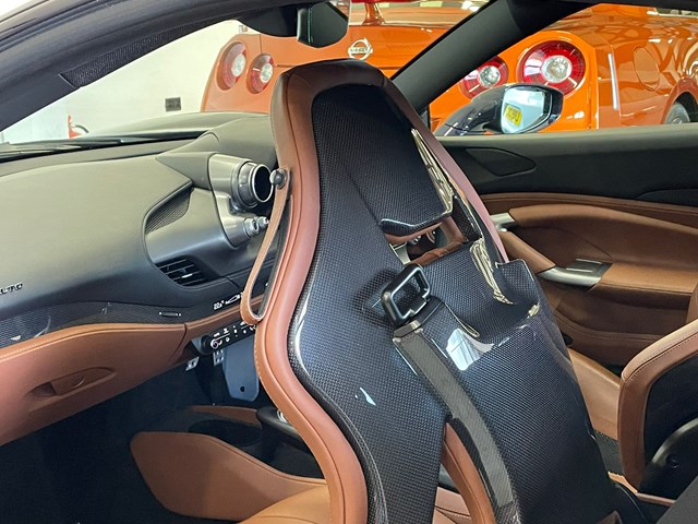 FERRARI F8 TRIBUTO