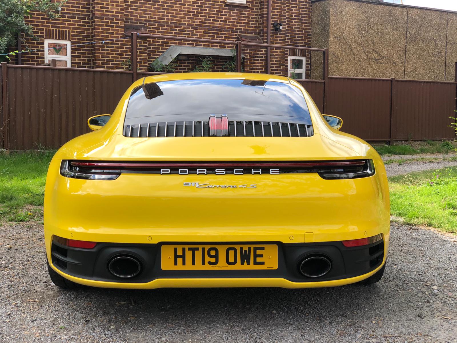PORSCHE 911