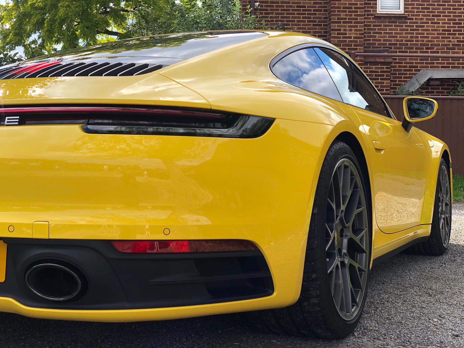 PORSCHE 911