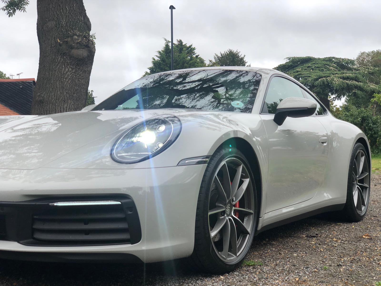 PORSCHE 911