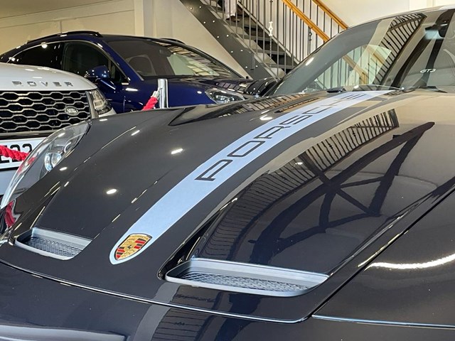 PORSCHE 911 GT3 COUPE PDK